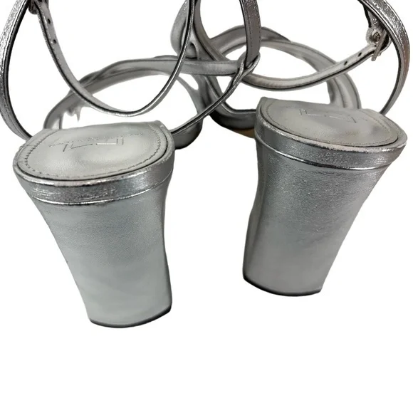 Marc Fisher Edalyn Womens 7.5 Silver Strappy Block Heel Sandals Wedding Metallic - Picture 4 of 9